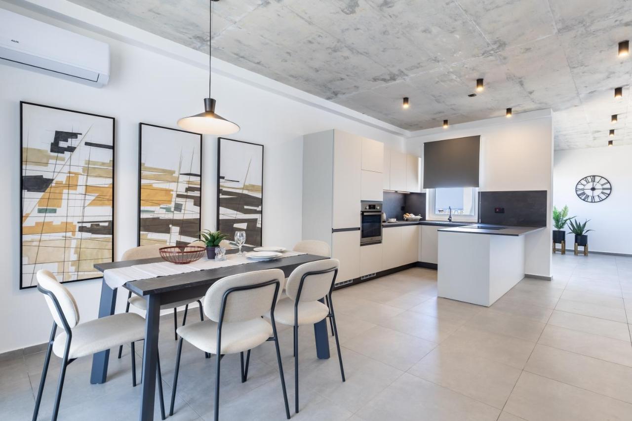Apartmán Seaside Luxury In Pembroke St Julians Exteriér fotografie